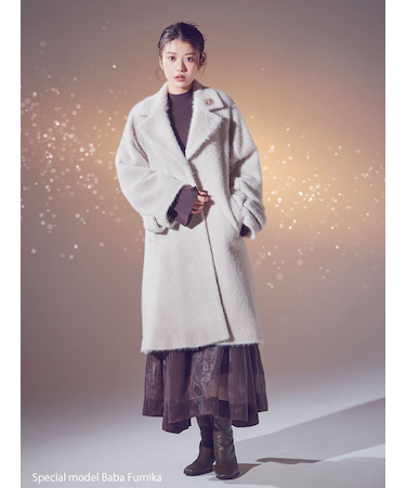 ブローチ付きシャギーロングコート