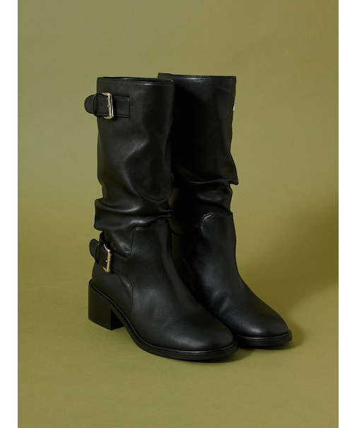 ルーズバックルショートブーツ