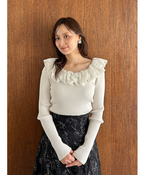 シアーフリルニットプルオーバー