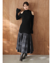 Sustainableコールドショルダーニットワンピース