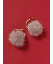 ファーフープピアス