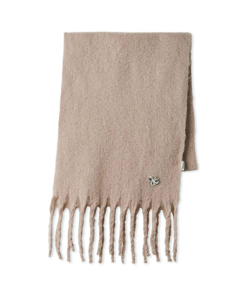 ブローチ付きマフラー