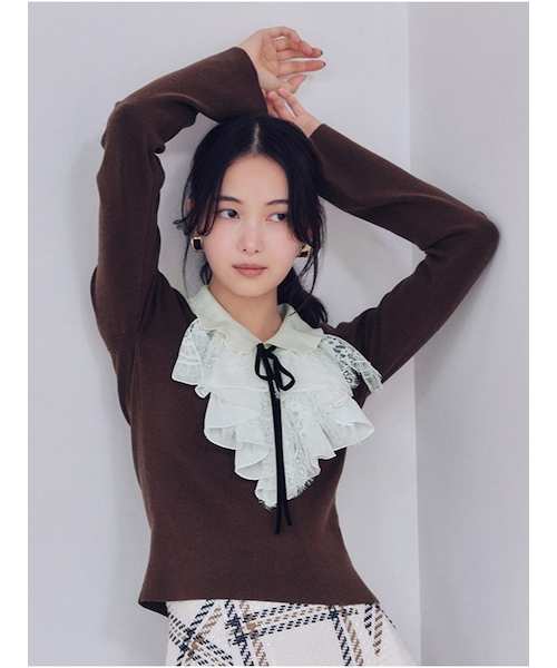 新品タグ付　Sustainableレイヤードラッフルニットプルオーバー 　黒 Sustainableレイヤードラッフルニットプルオーバー(ニット)｜トップス