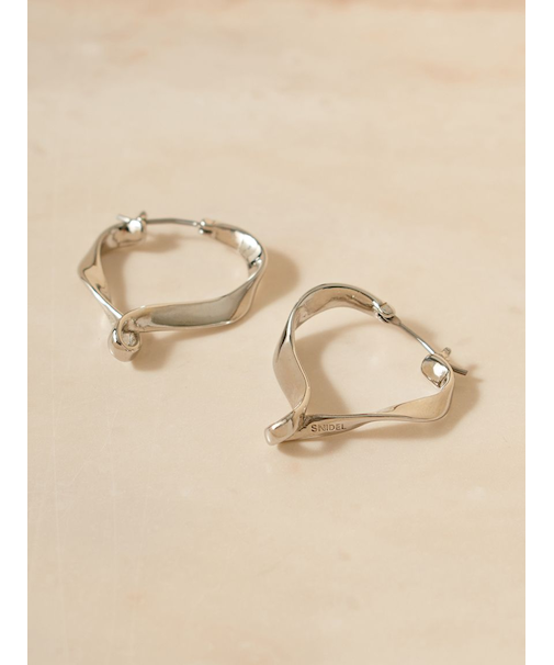 ツイストハートフープピアス