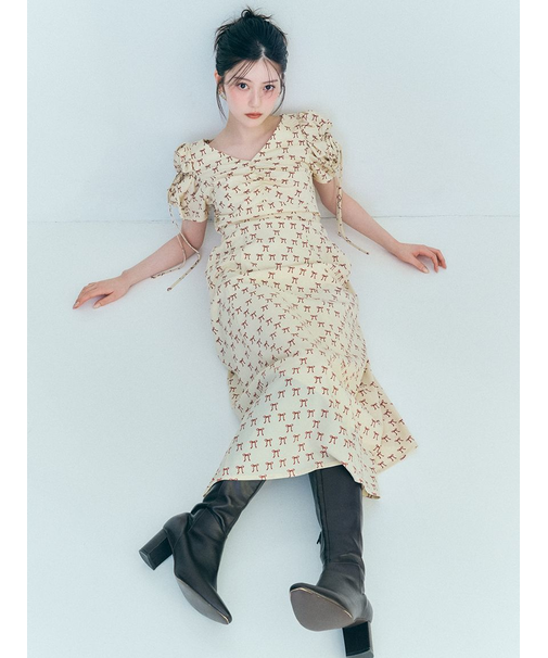 リボンモチーフワンピース