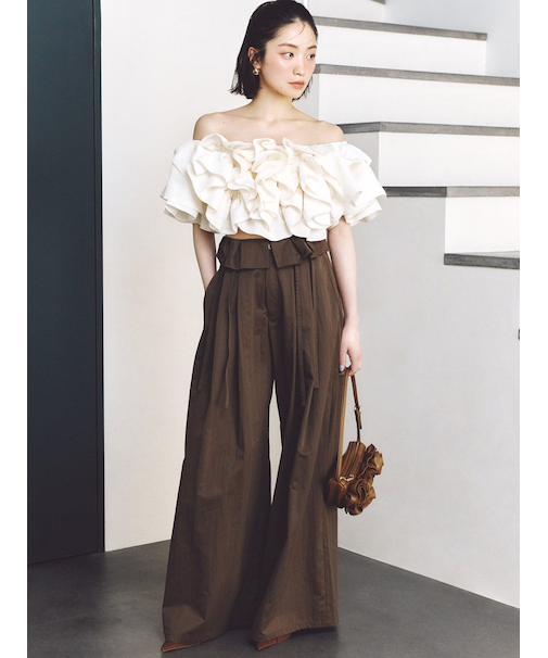 ウエストデザインボリュームワイドパンツ