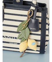 クロシェチャーム