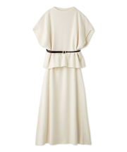 ベルト付きケープ風ニットアップ