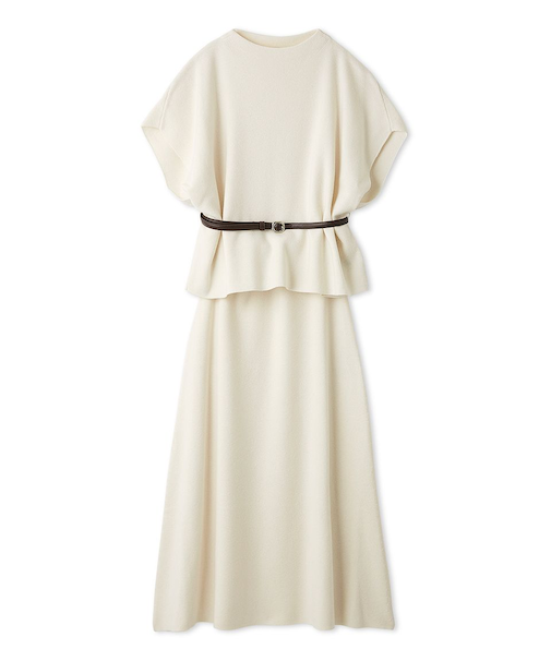 ベルト付きケープ風ニットアップ