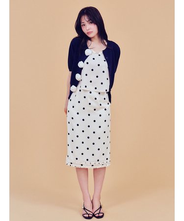 フリルディテールミディスカート