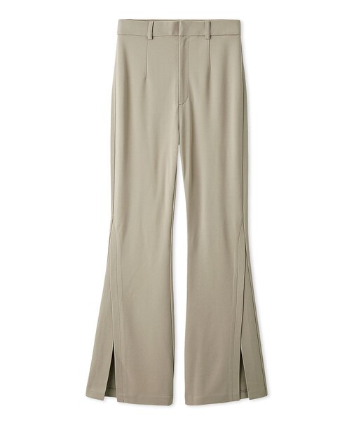 スリットカットパンツ