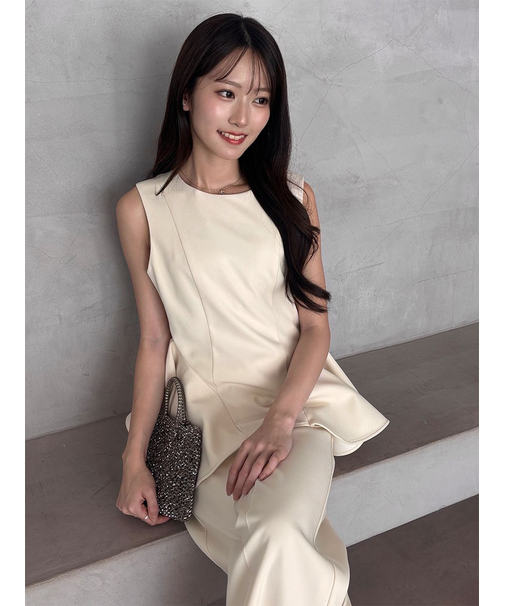 ペプラムパンツセットアップ