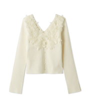 モチーフレースニットプルオーバー