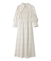 デコルテオープンワンピース