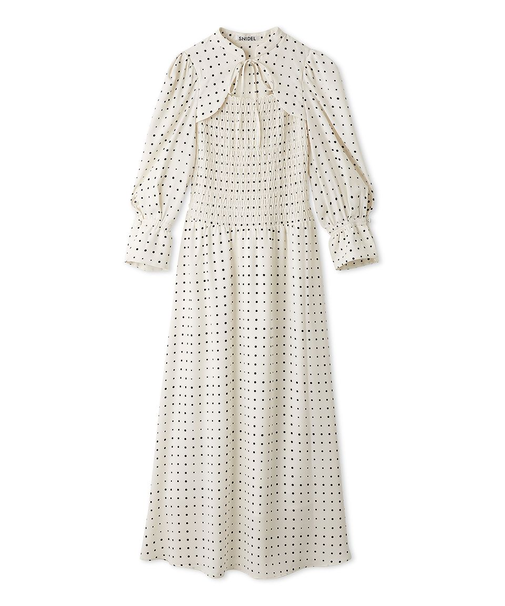 デコルテオープンワンピース