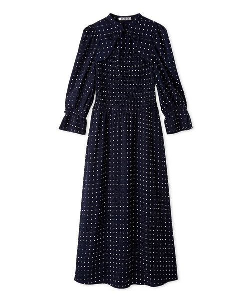 デコルテオープンワンピース