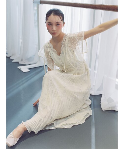 【Chacott】コラボフラワーレースワンピース