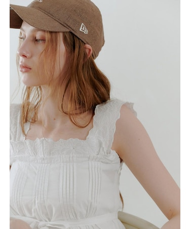 エンブロイダリートップス