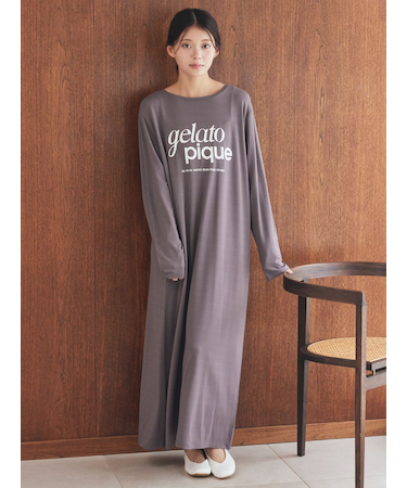 レーヨンロゴワンピース