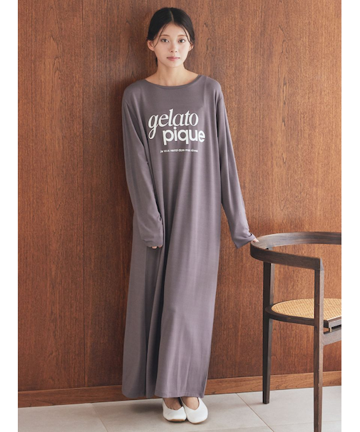 レーヨンロゴワンピース