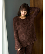 フェザー柄編みプルオーバー