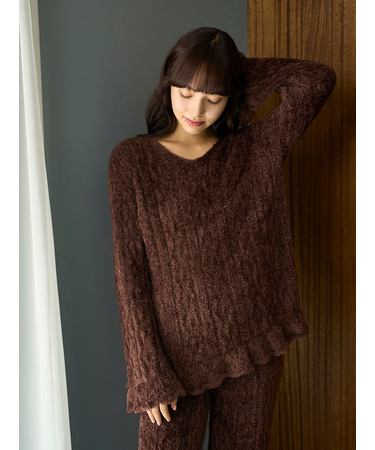 フェザー柄編みプルオーバー