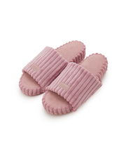 ワイドリブルームシューズ