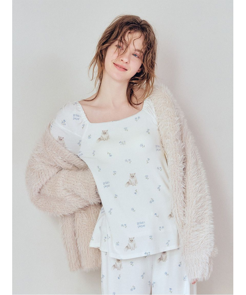 フェザーカーディガン