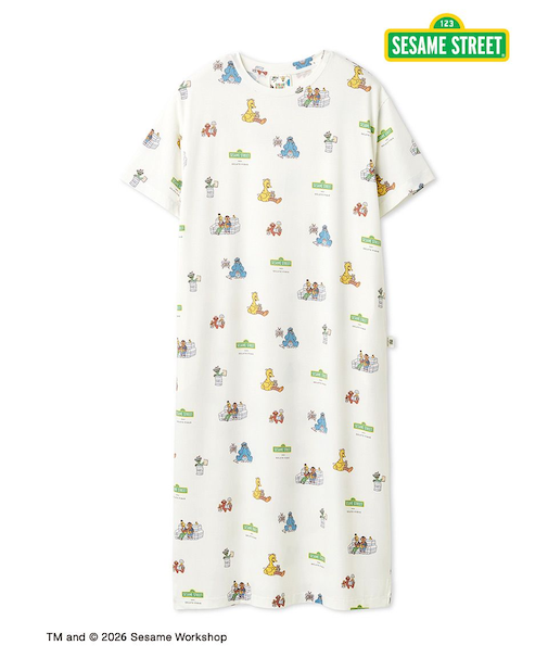 【SESAME STREET】総柄ワンピース