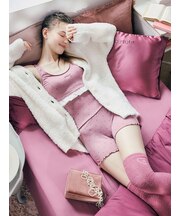 【Sleep】【美容加工】ドットプリントナイトブラ