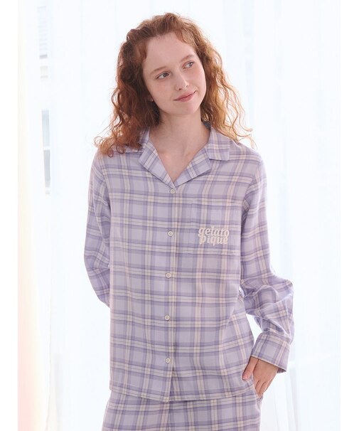 チェック柄シャツ