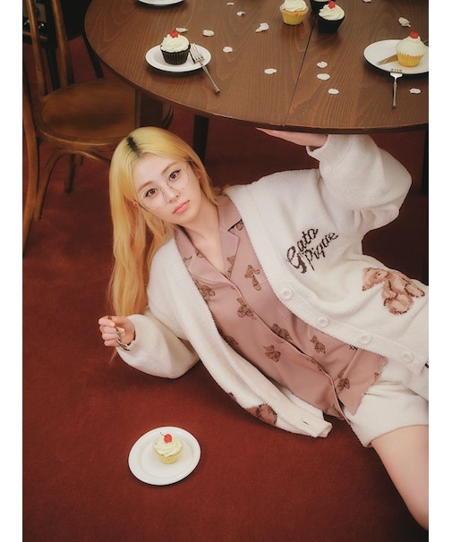 ベア柄シャツ