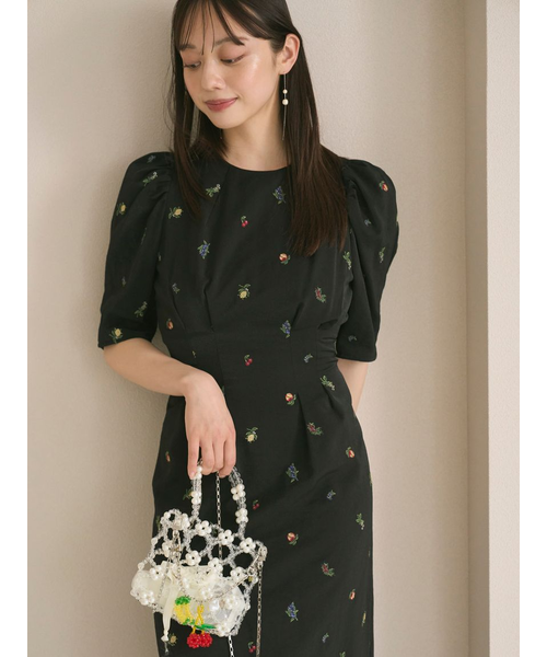 [SNIDEL] エンブロイダリーパフスリーブワンピース 楽天市場】【SALE／50%OFF】エンブロイダリーパフスリーブ
