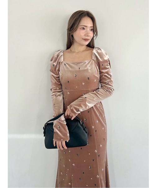 ベロアナローワンピース