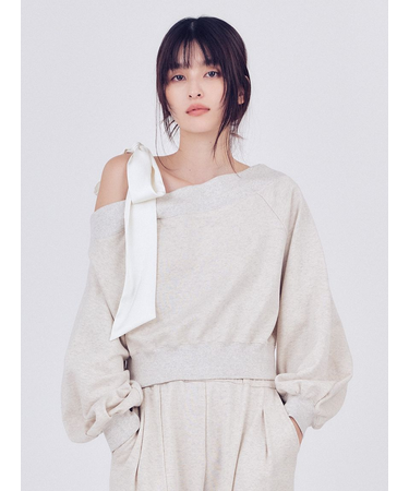 ビッグリボンワンショルカットソー