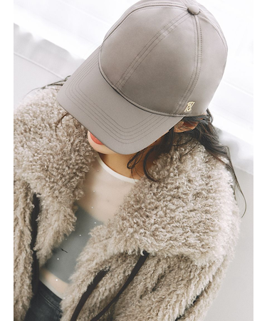 メタリックロゴキャップ