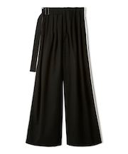 デザインタックワイドラインパンツ