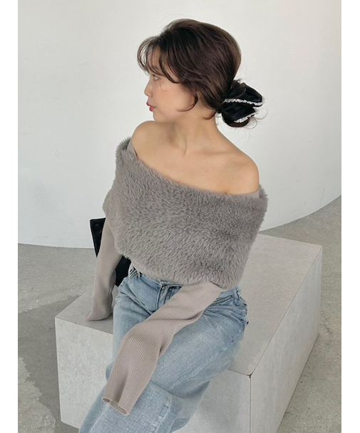 ファーケープニット