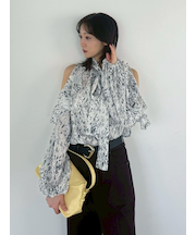 【限定カラー】2wayショルダーフリルボウタイブラウス