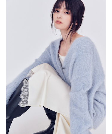 スーリーアルパカＶネックカーディガン