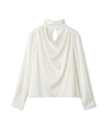 サテンドレープブラウス