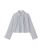 メタルボタンダウンシャツ