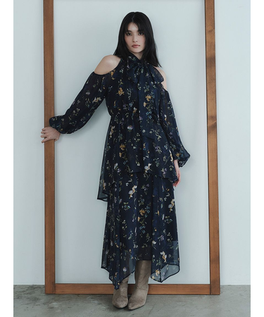 【00サイズ】フラワープリントオフショルティアードワンピース