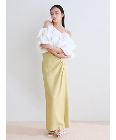 ベルト付きタックデザインストレートスカート