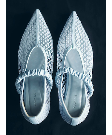 ポインテッドトゥメッシュサンダル