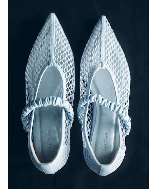 ポインテッドトゥメッシュサンダル