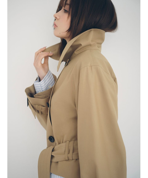 ボリュームスリーブショートトレンチコート／撥水