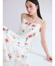 【00サイズあり】ボタニカルアシメパターンキャミワンピース