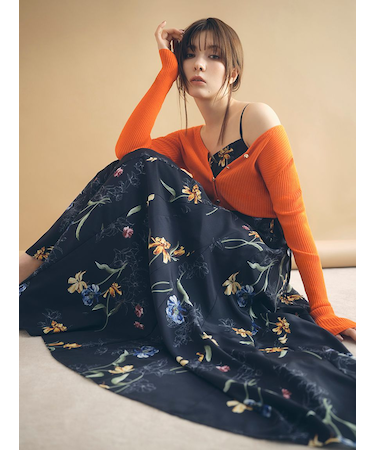 【00サイズあり】ボタニカルアシメパターンキャミワンピース