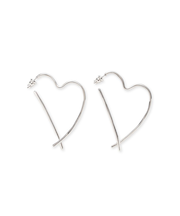 オープンハートモチーフピアス